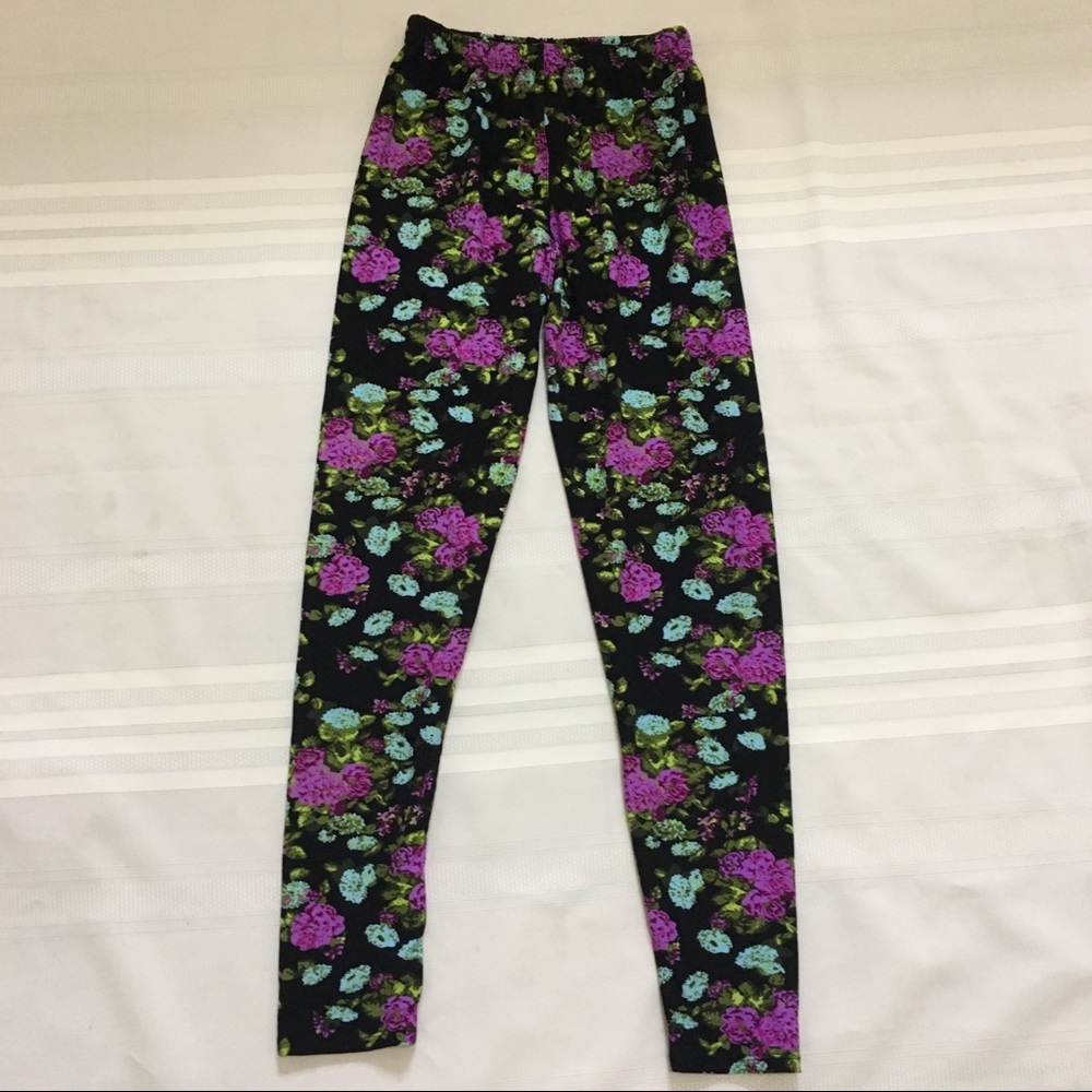 Super Soft Floral One Size Leggings